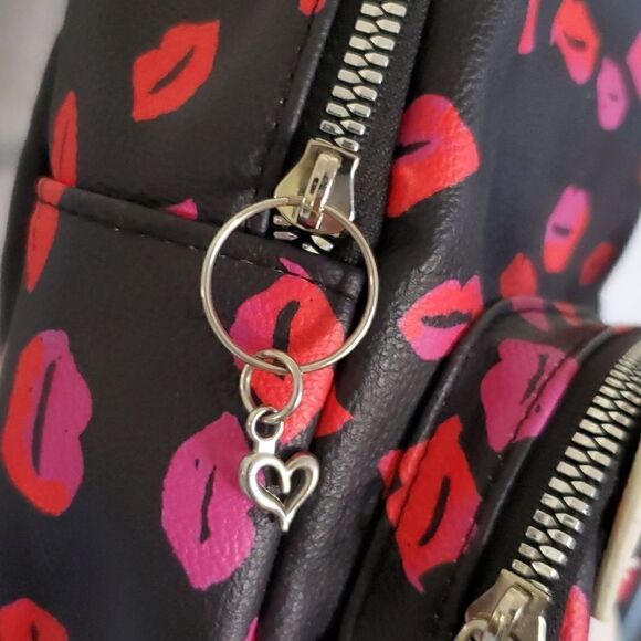 Betsey Johnson Mini Kitsch Backpack Puppy Dog Love - Picture 6 of 15